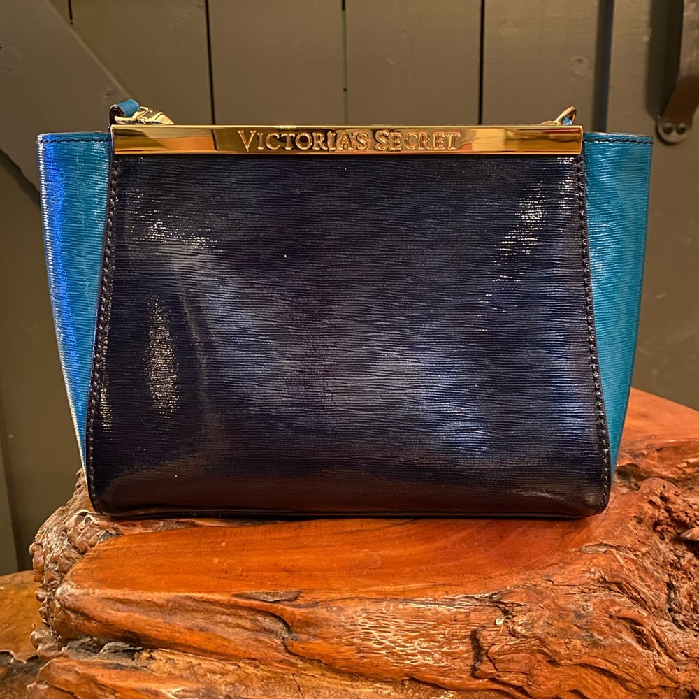 NWOT Victoria’s Secret Cross Body